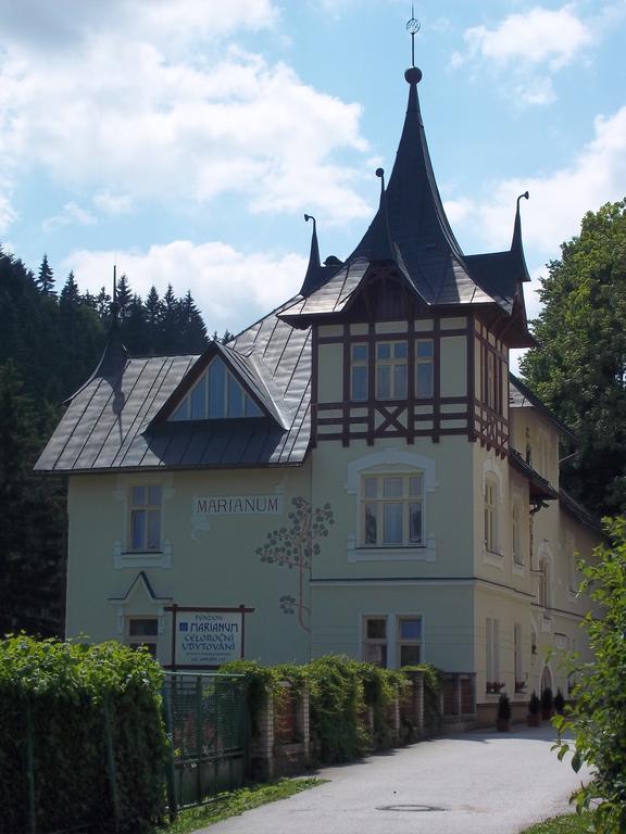 Marianum Jl,S.R.O. Hotell Janske Lazne Exteriör bild